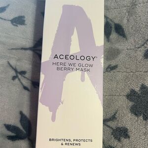 Aceology Here We Glow Berry Face Mask Brightening 65ml Unisex